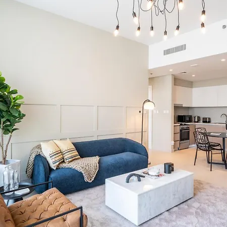 Elegant Luxury Apartment With Stunning Lake Views In Dubai Creek Harbour Esterno foto