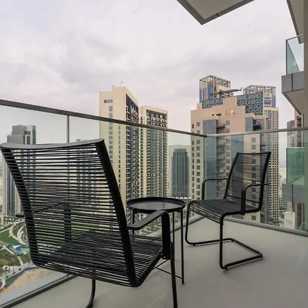 Elegant Luxury Apartment With Stunning Lake Views In Dubai Creek Harbour Esterno foto