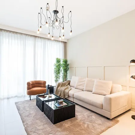 Elegant Luxury Apartment With Stunning Lake Views In Dubai Creek Harbour Exterior photo