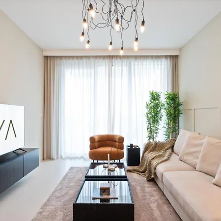 Elegant Luxury Apartment With Stunning Lake Views In Dubai Creek Harbour Exterior photo