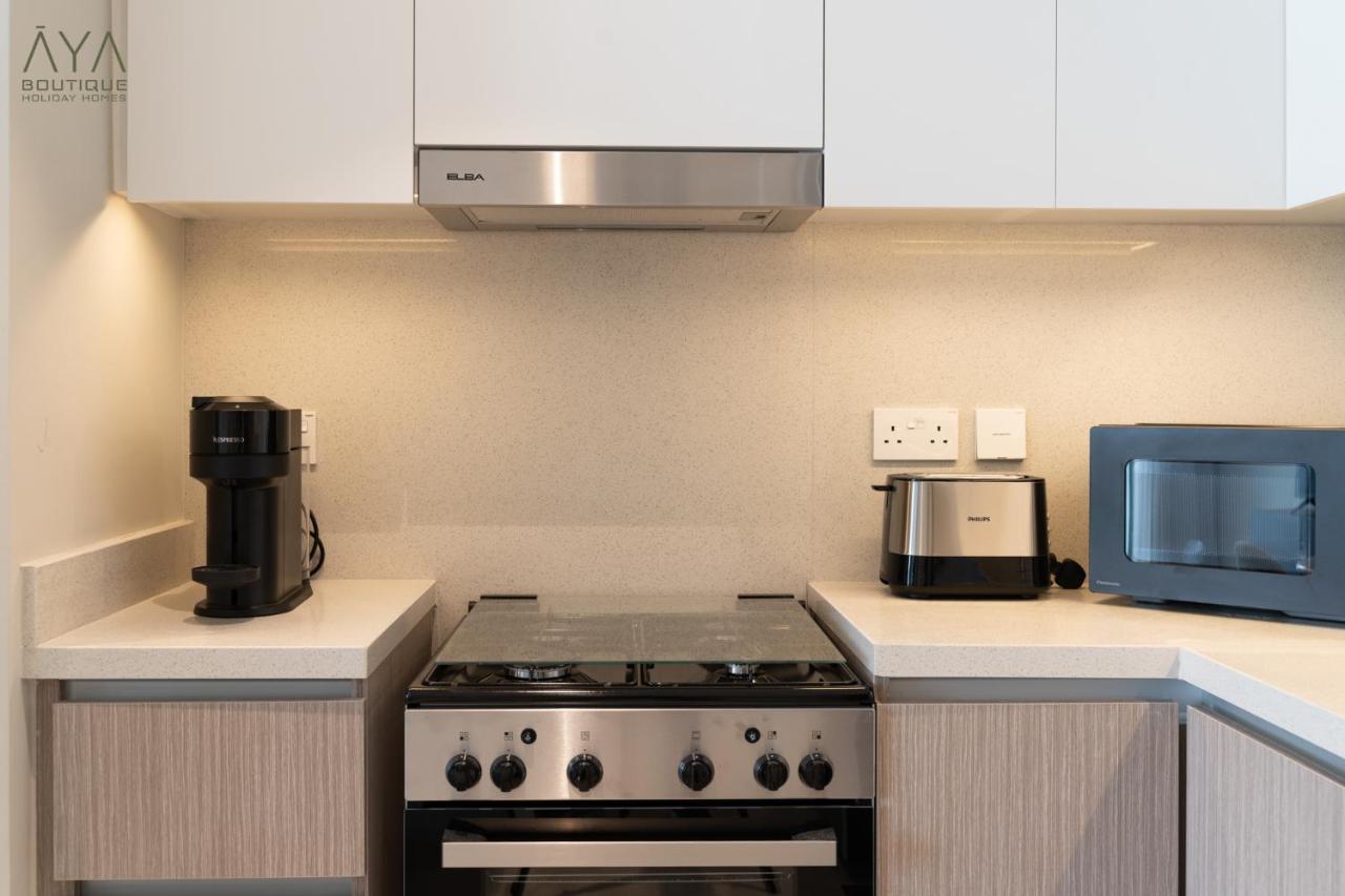 Elegant Luxury With Stunning Views In Creek Harbour شقة