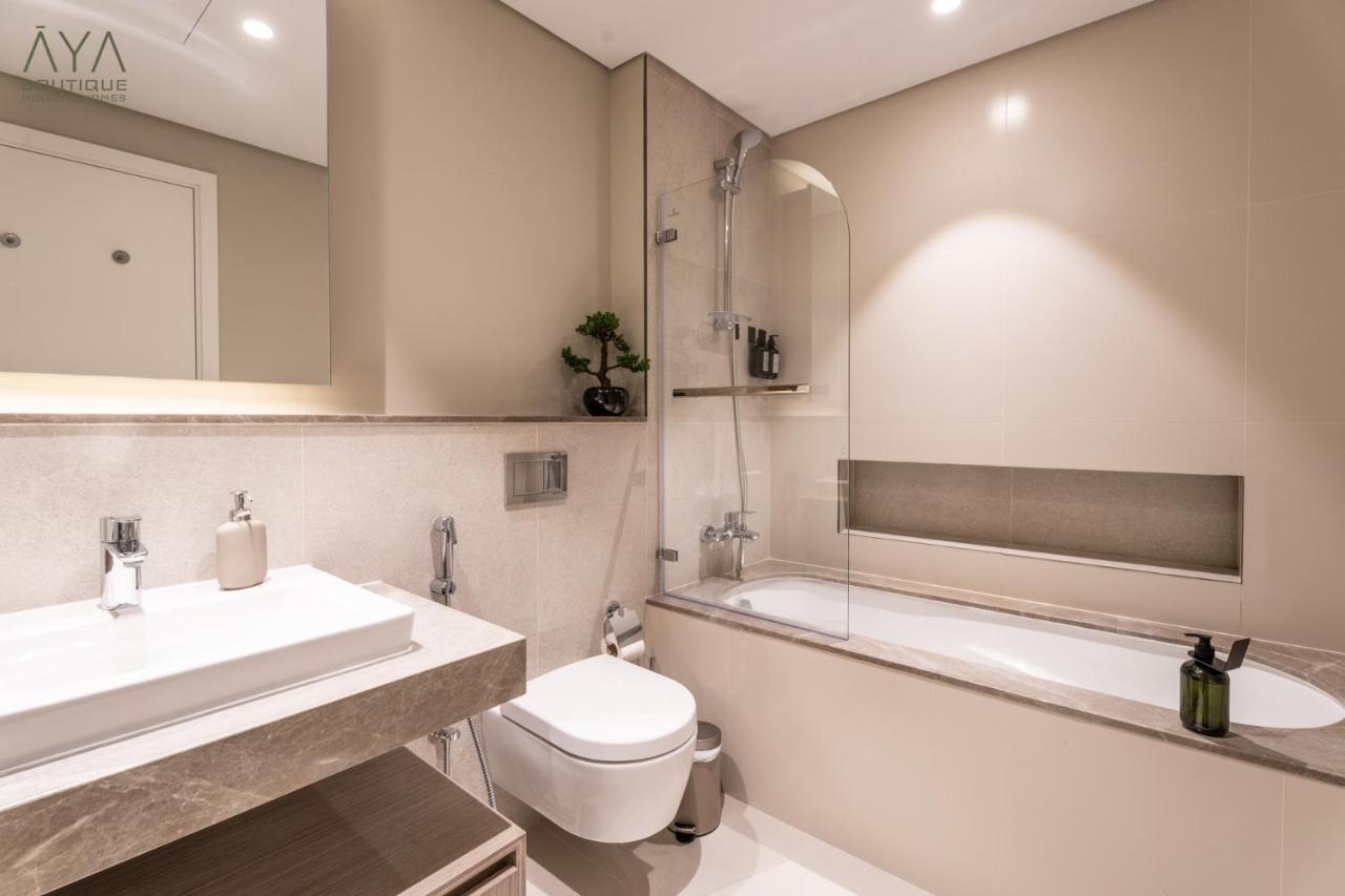 Elegant Luxury With Stunning Views In Creek Harbour شقة