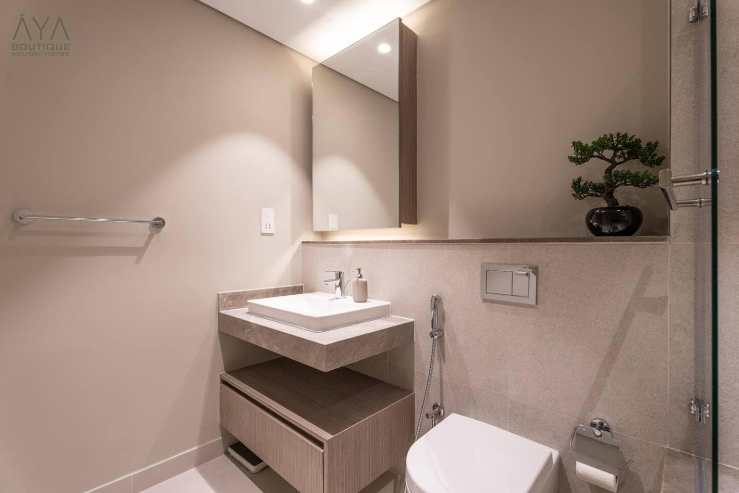 Elegant Luxury With Stunning Views In Creek Harbour شقة *