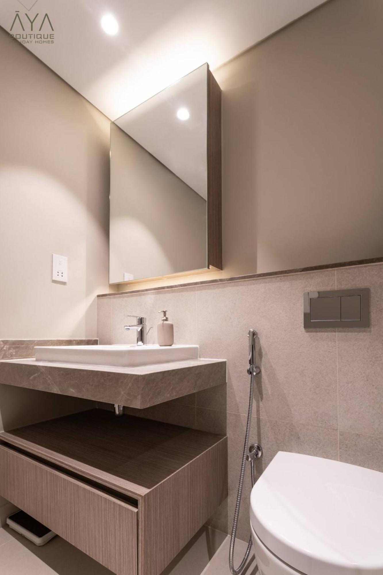 Elegant Luxury With Stunning Views In Creek Harbour دبي