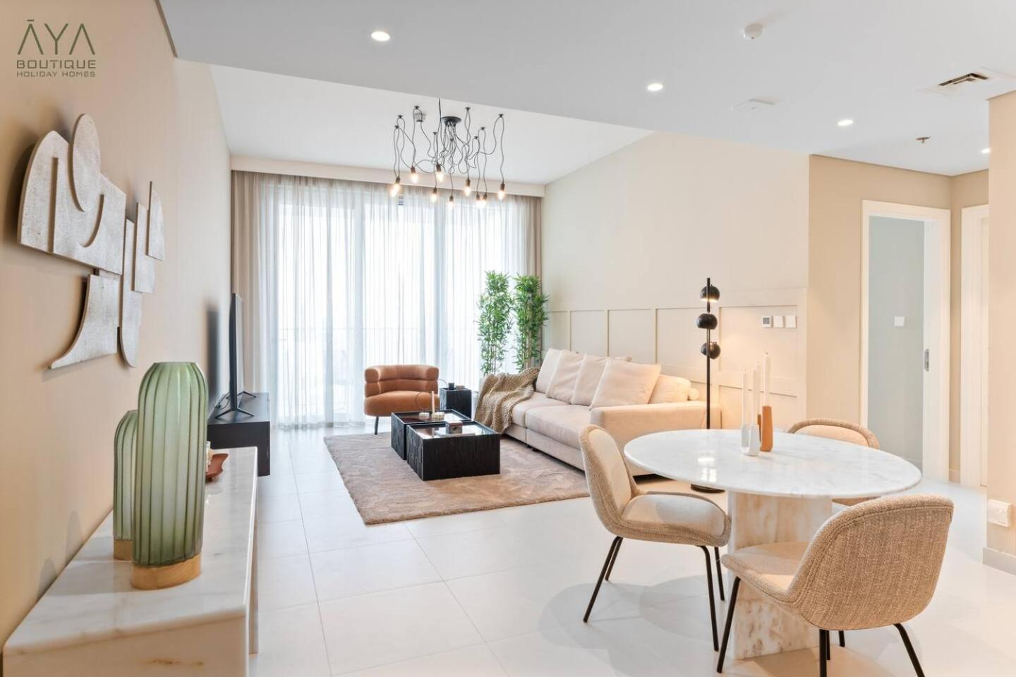 Elegant Luxury With Stunning Views In Creek Harbour دبي