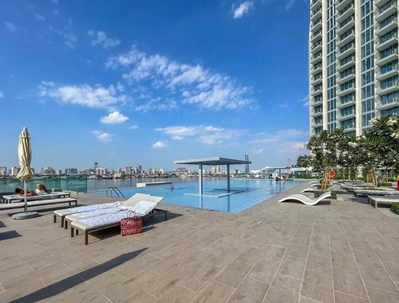 شقة Elegant Luxury With Stunning Views In Creek Harbour