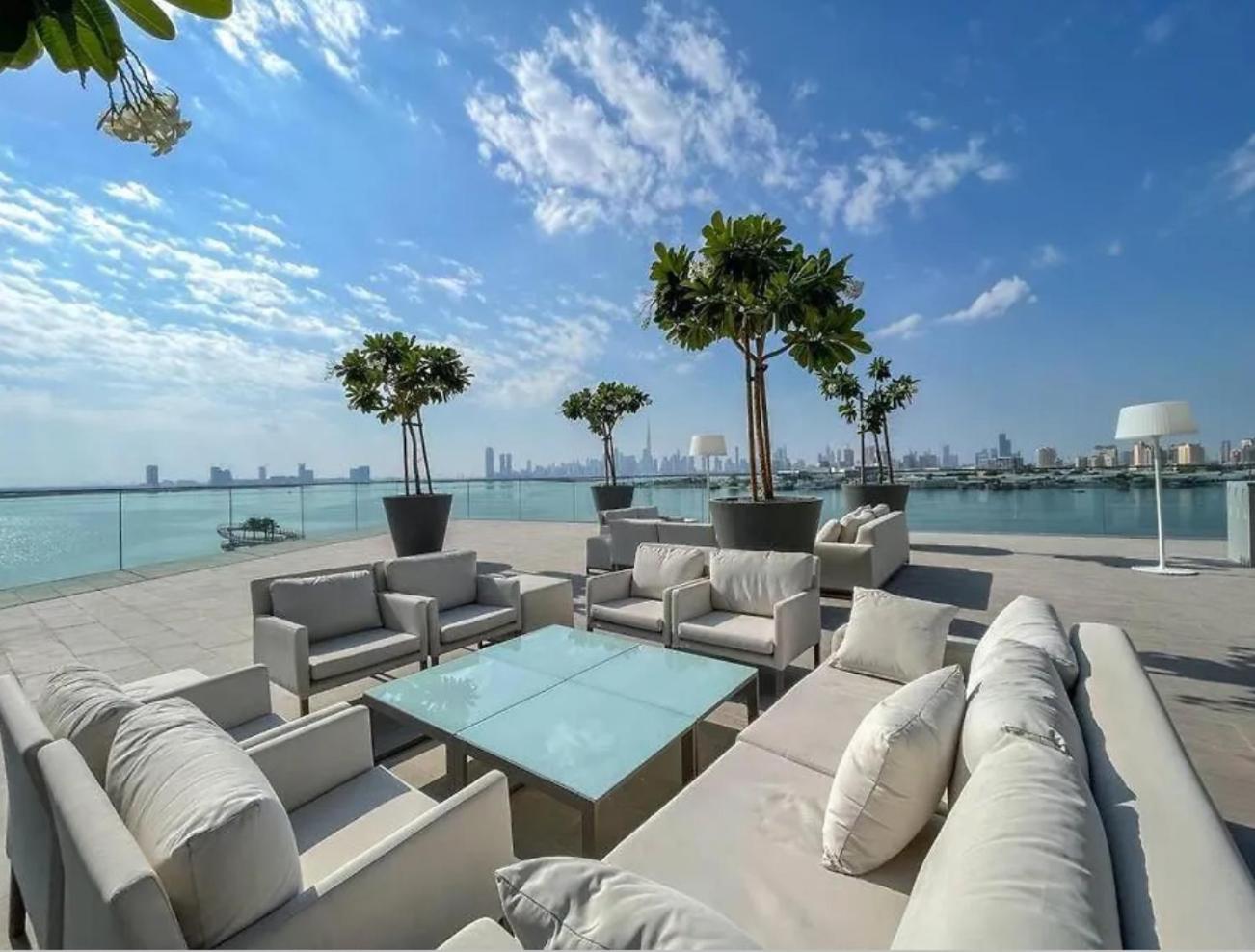 Elegant Luxury With Stunning Views In Creek Harbour دبي
